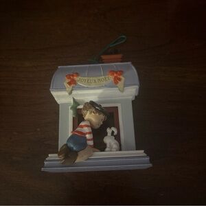 Hallmark WINDOWS OF THE WORLD FRENCH Keepsake Ornament 1988